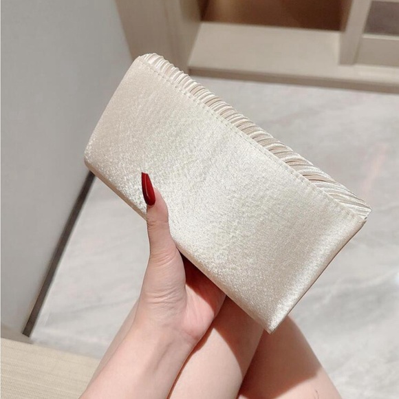 Brand New Party Hand/Shoulder Bag - Picture 2 of 7